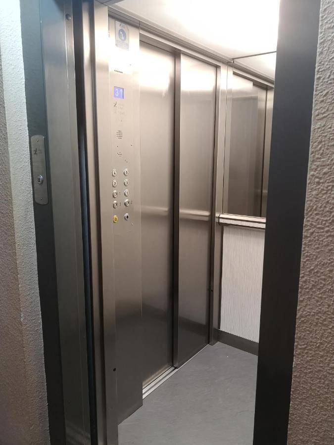 Escultor Moreto - Parking Gratis Apartment